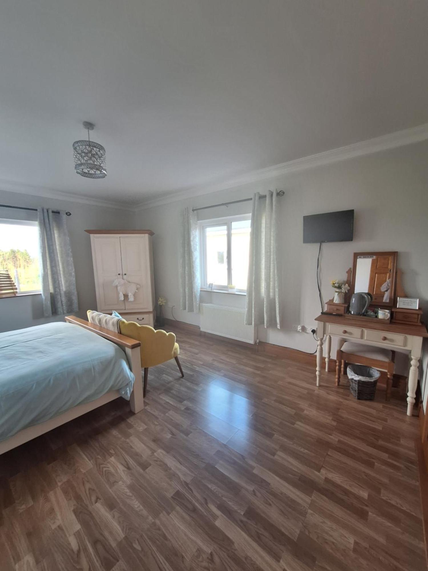 Ballnamona House Cong Szoba fotó
