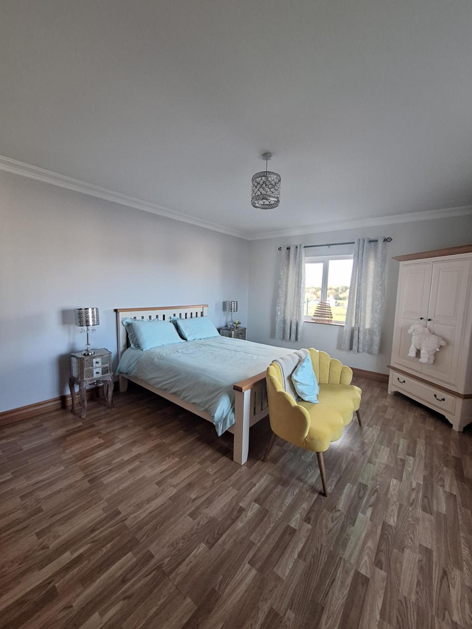 Ballnamona House Cong Szoba fotó